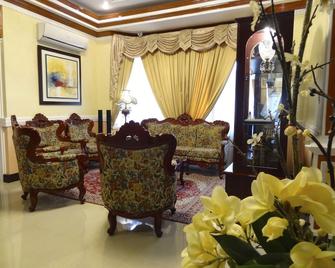 The Executive Villa Inn & Suites - Dávao - Lobby