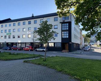 Fast Hotel Svolvær - Svolvær - Byggnad