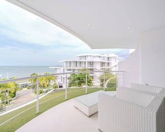 Private Sunset Beach - Ocean View 1 Bedroom - Sattahip - Balkon