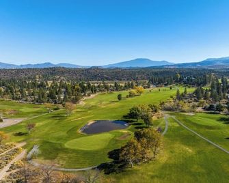 Lake Shastina Golf Resort - Weed - Vista del exterior