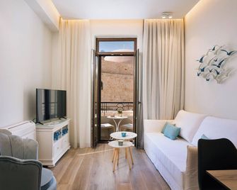 Casa Moazzo Suites And Apartments - Rethymno