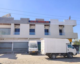 Hotel Crown Inn - Surendranagar - Building