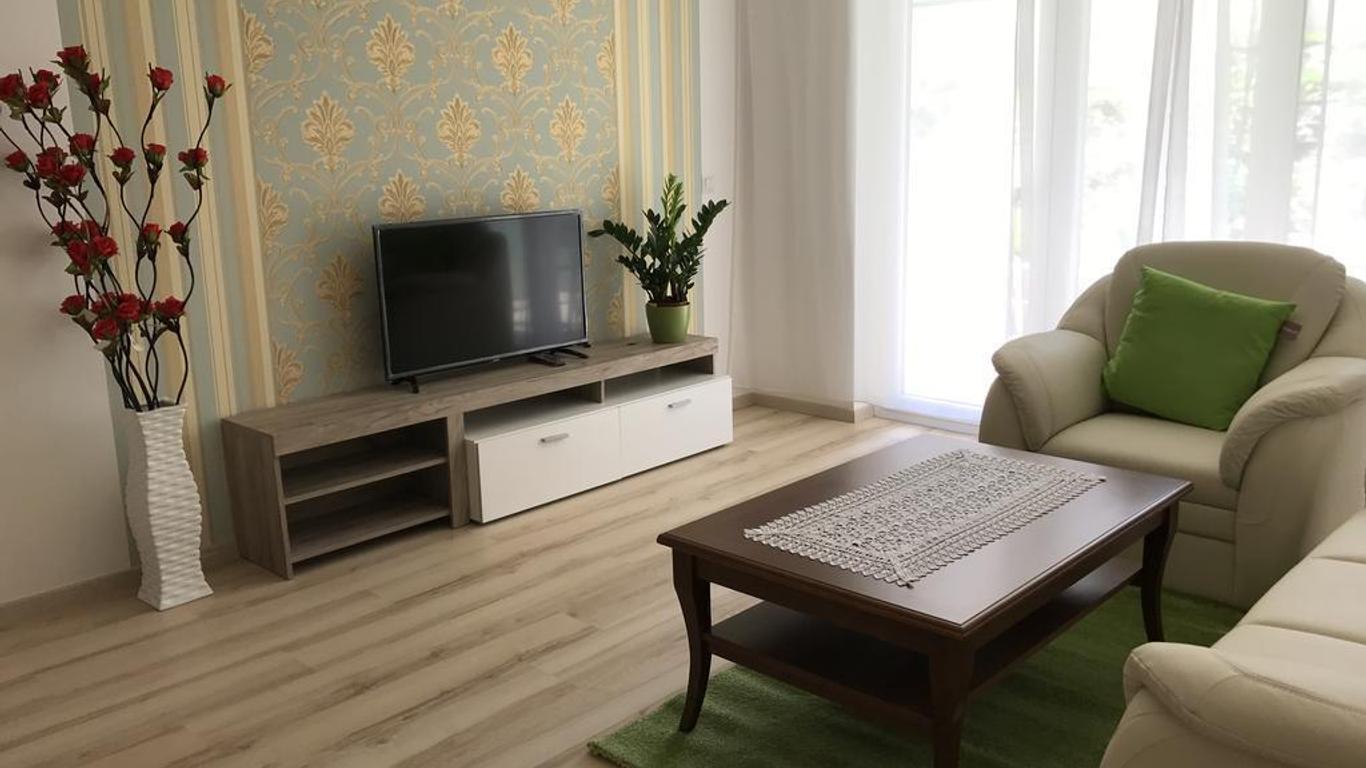 كورفين روز أبارتمنت هوتل