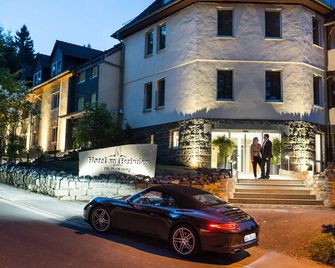 هوتل آم هركوليز - جارني - كاسيل - مبنى