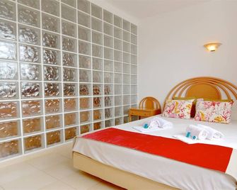 Terraços do Mar 46- Clever Details - Quarteira - Bedroom