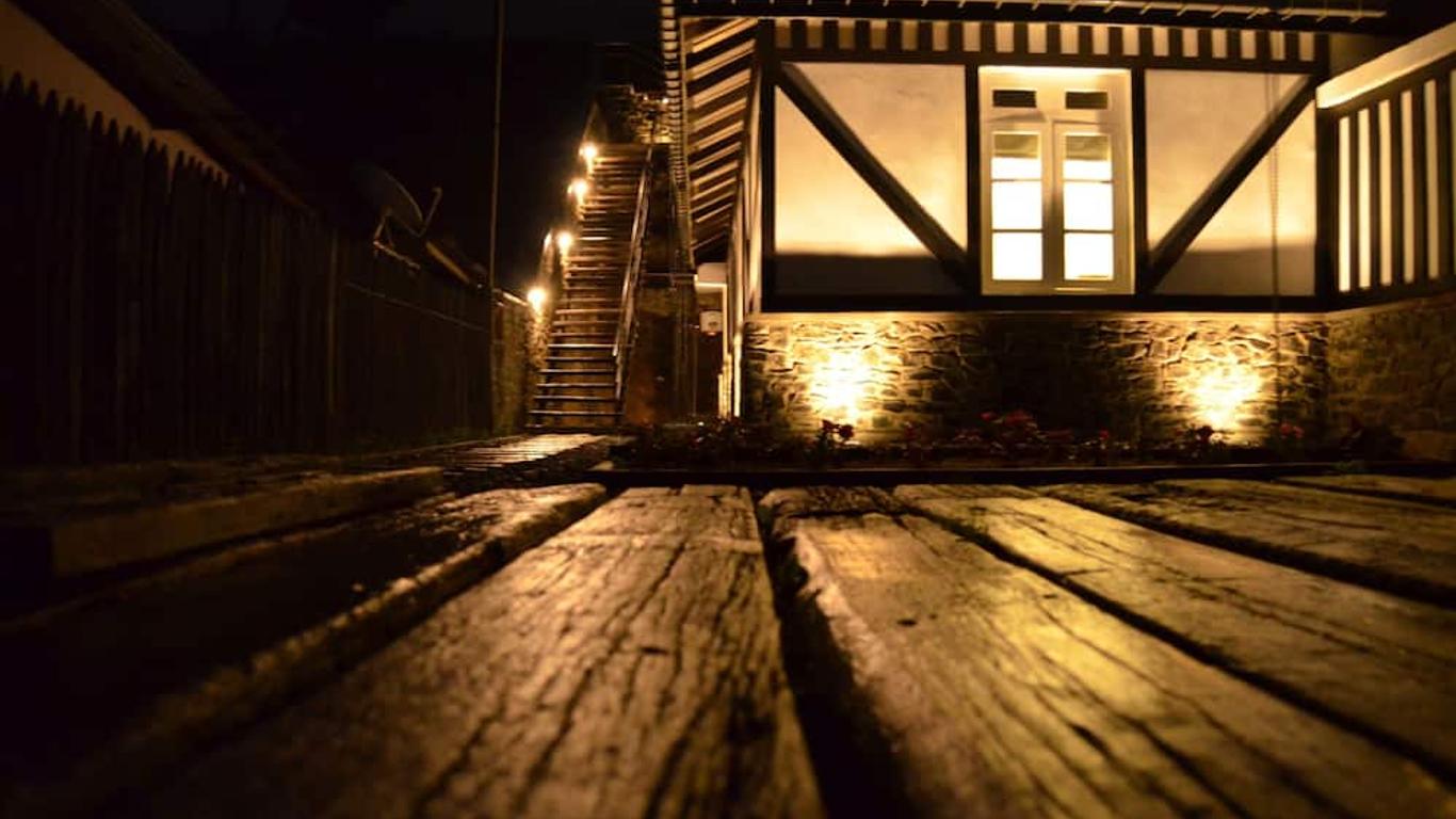 26 Loversleap Cottage