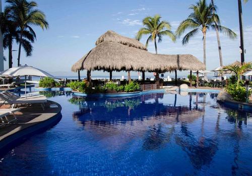 Plaza Pelicanos Grand Beach Resort C 112 3 6 Puerto Vallarta Hotel Deals Reviews Kayak Plaza Pelicanos Grand Beach Resort C