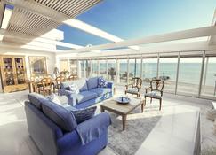 La Mer Apartments - Nikiti - Sala de estar