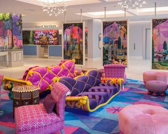 Tokyo Disney Celebration Hotel(R) - אוראיאסו - טרקלין