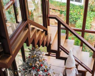 Thai Modern Resort & Spa 'Newly Renovated' - Chalong - Escaleras