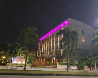 Westerngrand Hotel Ratchaburi - Ratchaburi - Building