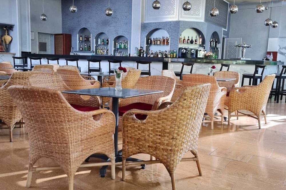 El Oumnia Puerto & Spa - טנג'יר - מסעדה