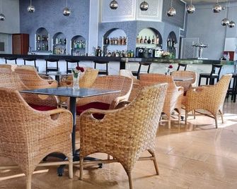 El Oumnia Puerto & Spa - Tangier - Restaurant