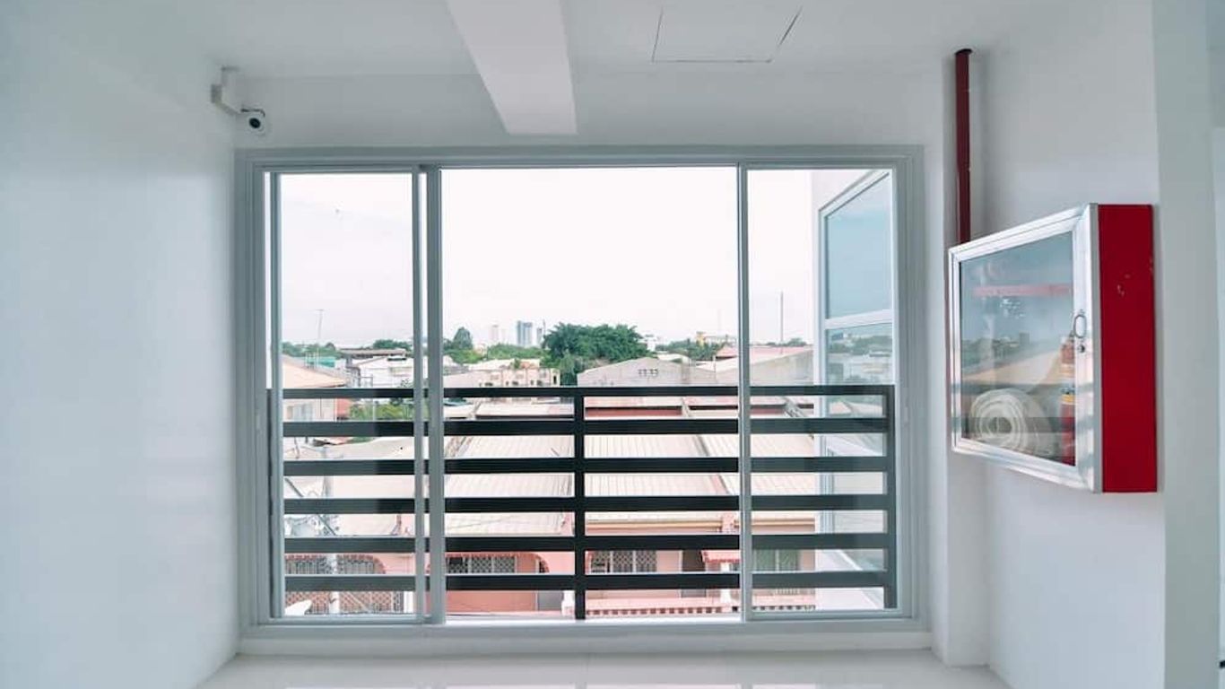 The Strand Suites and Dormitel