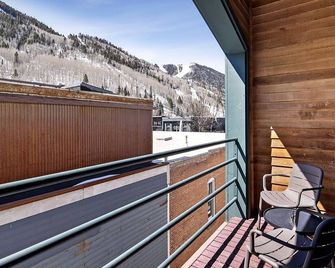 Top Floor Condo with Balcony - Steps To Lifts & Main Street condo - Telluride - Balcón