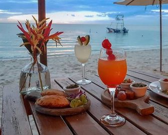 Posada Seremein - Coxen Hole