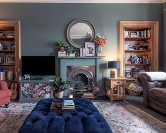 The Nessting Place - Inverness - Living room