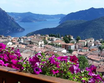 Home Iseo Lake - Bossico - Outdoors view