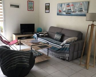 Maison Caroual Erquy 500m De La Plage - Erquy - Salon