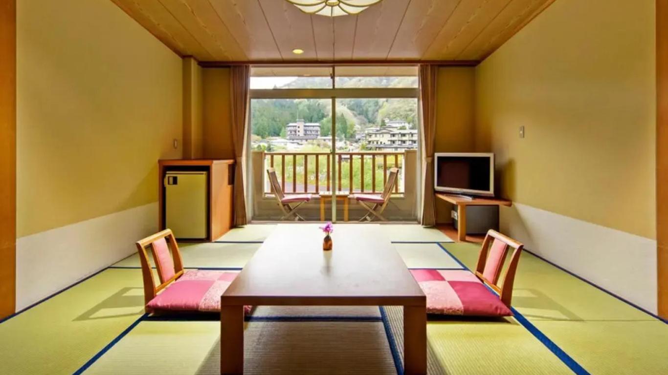 هيروغامي غراند هوتل تينشين