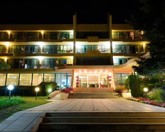 Ambassador - Golden Sands - Edificio