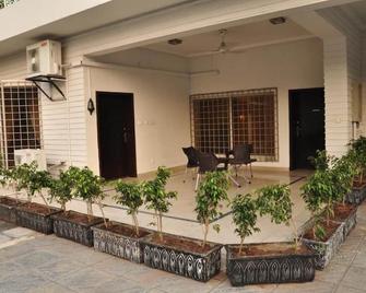 Reina Boutique Hotel - G6 - Islamabad - Patio