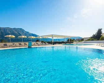 Marko Polo Hotel by Aminess - Korčula - Piscina