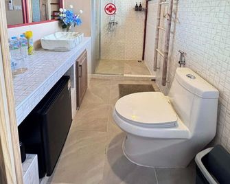 Blu Cabin Ari Stylish Gay Poshtel - Bangkok