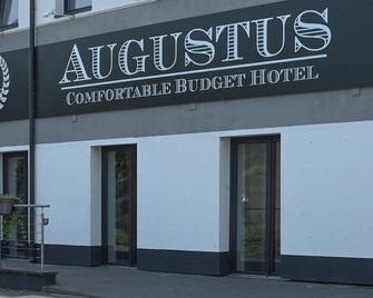Augustus Hotel Bernkastel - Comfortable Budget Hotel - Bernkastel-Kues - Building