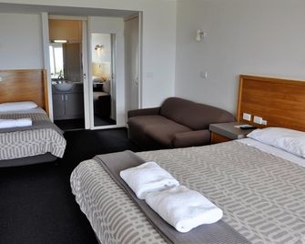 A Great Ocean View Motel - אפולו ביי - חדר שינה