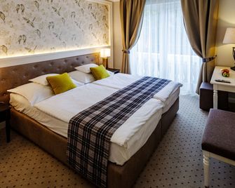 Villa Medici Hotel & Restaurant - Veszprém - Habitación