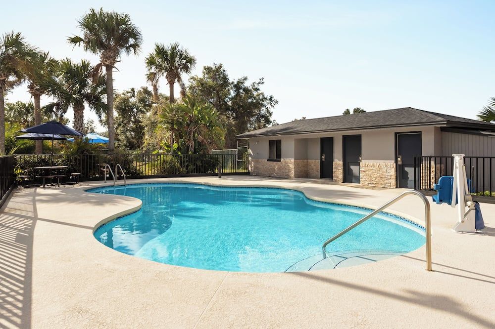 Home Inn & Suites Orlando-Apopka - Apopka - Piscina