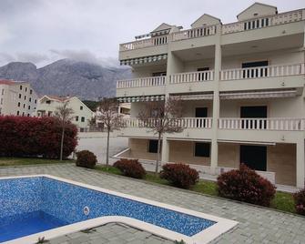 Cozy apartment few meters from the beach! - Promajna