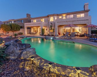 Gold Canyon Lux, Mt Views, Pool W/Opt Heat, Spa, Fire Pit, Theater & Arcade, 2 Garage Spaces - Gold Canyon - Piscina