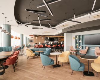 Holiday Inn Norwich City By IHG - Norwich - Bar