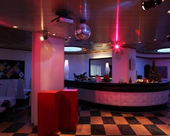 Royal Olympic Hotel - Pinzolo - Front desk