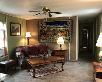 Cozy country experiencebrLocated in Marion, Ind br7630 E 100 SbrMarion, Indiana - Marion - Wohnzimmer