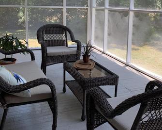 Beautiful Farmhouse near Tuscaloosa - Fayette - Patio