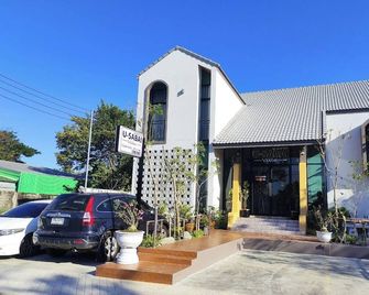 U-Sabai Villa (Yusabai Villa, Yasothon) - Yasothon - Edificio