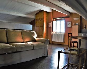 Relais Castelbigozzi - Monteriggioni - Wohnzimmer