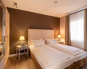 Hotel am Schlosspark - Husum - Bedroom