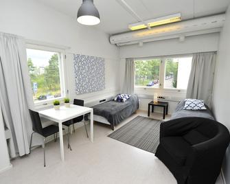 Forenom Hostel Espoo Kivenlahti - Espoo - Living room