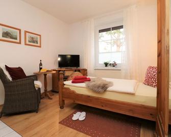 Ferienappartements zwischen Meer und Bodden App 05 - Wustrow (Darss) - Schlafzimmer