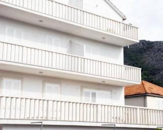 Villa Marina - Slano - Budynek