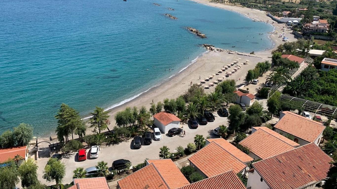 Testa di Monaco Natural Beach