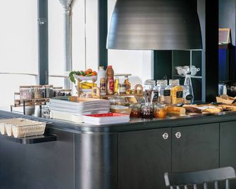 Brit Hotel Confort Ampaline Périgueux Est - Boulazac-Isle-Manoire - Buffet