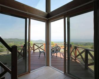 Mt Ichibata Cottage - Izumo - Balkon
