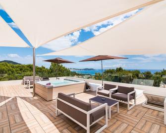 Hotel Na Taconera - Καπντεπέρα - Μπαλκόνι