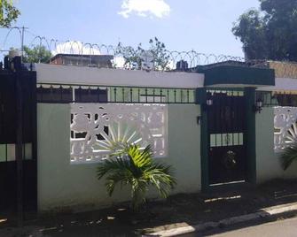luxury house in La Vega - Concepción de La Vega - Vista del exterior
