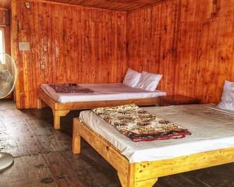 Heritage Journey Homestay - Cat Ba - Bedroom